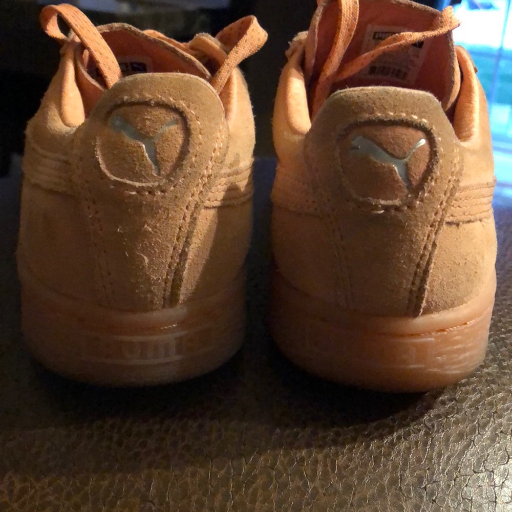 Shoes - Picture 2 of 3